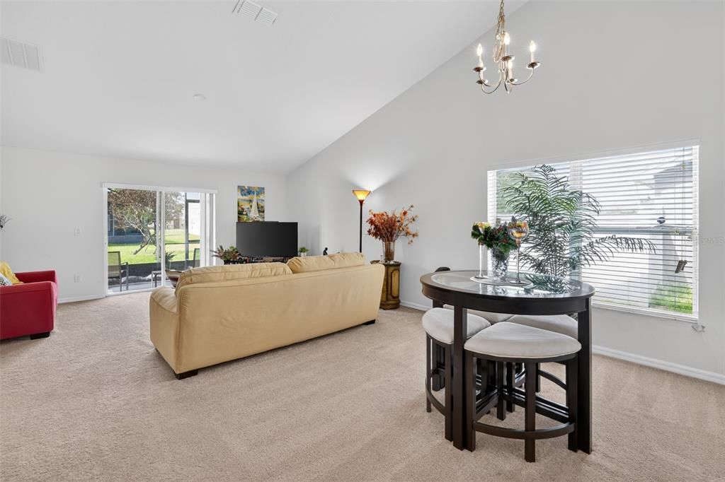 Active With Contract: $300,000 (3 beds, 2 baths, 1522 Square Feet)