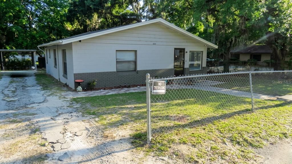 На продажу: $189,900 (3 спален, 2 ванн, 1107 Квадратных фут)