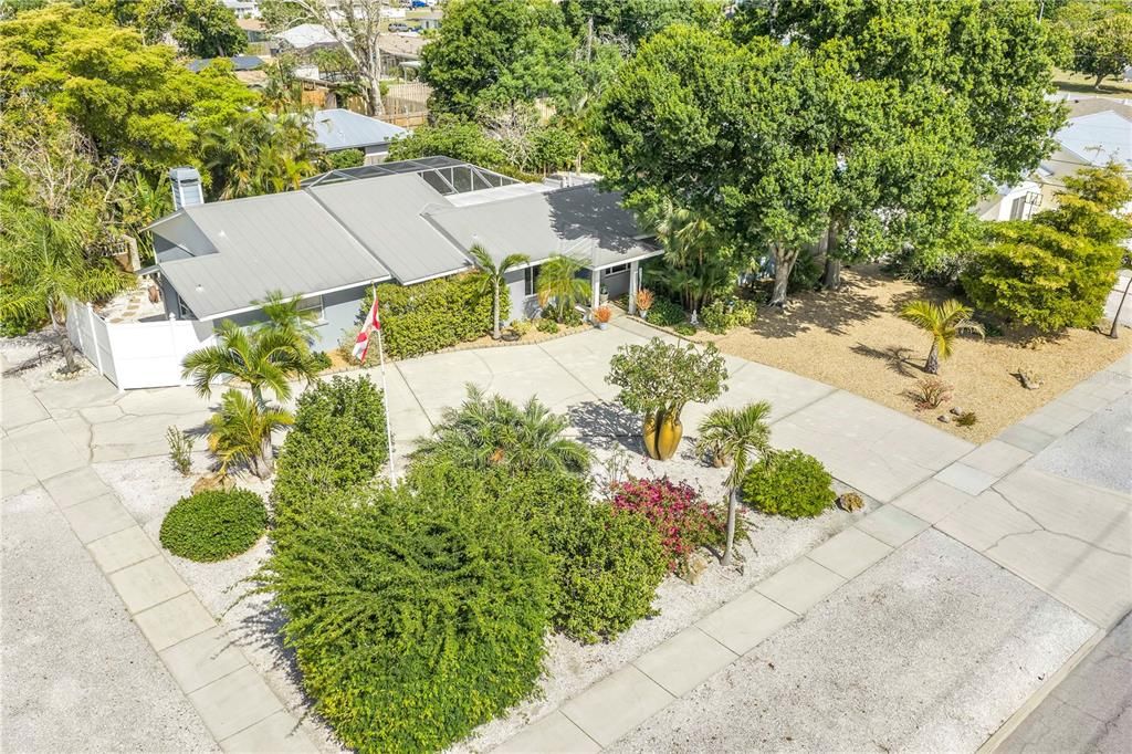 Activo con contrato: $499,990 (2 camas, 2 baños, 2052 Pies cuadrados)