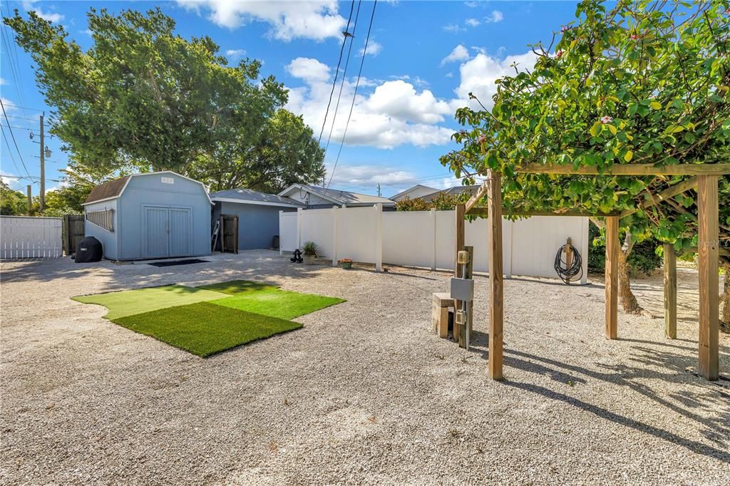 Activo con contrato: $499,990 (2 camas, 2 baños, 2052 Pies cuadrados)