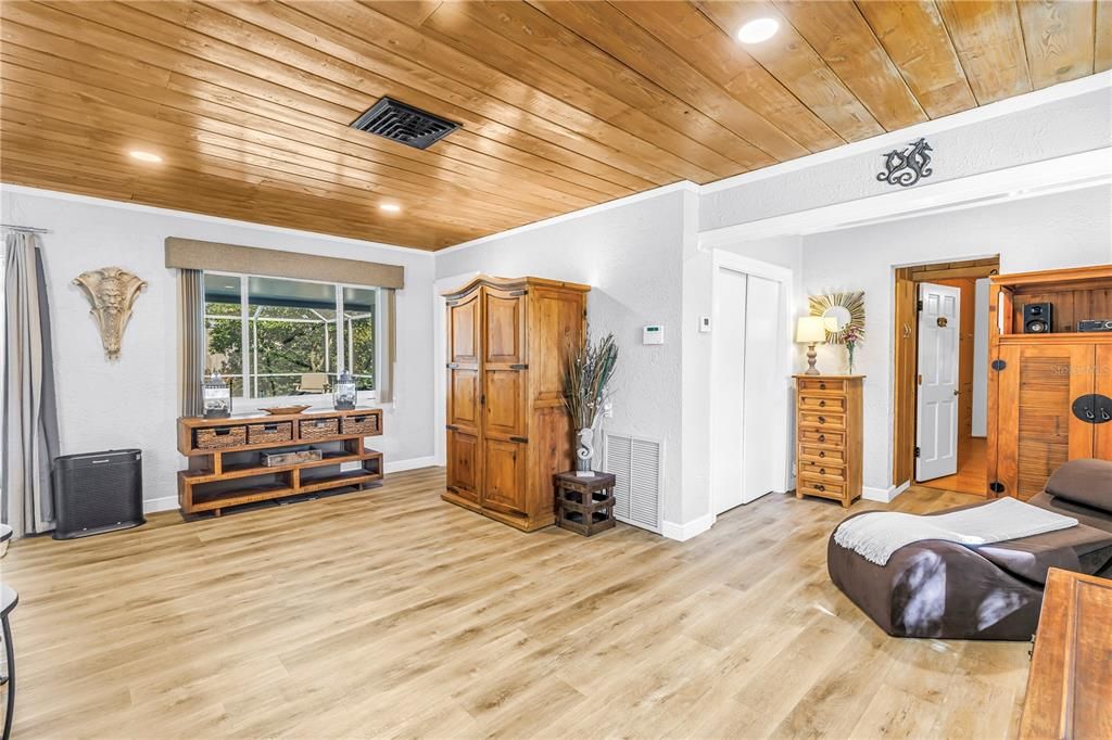 Activo con contrato: $499,990 (2 camas, 2 baños, 2052 Pies cuadrados)