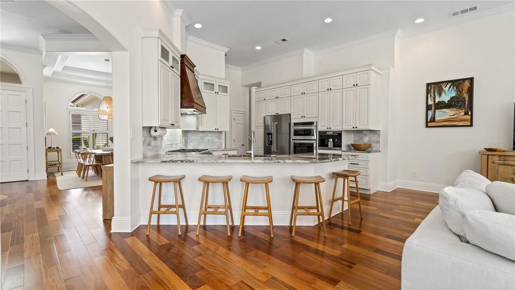 En Venta: $1,200,000 (5 camas, 4 baños, 3478 Pies cuadrados)