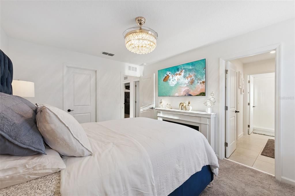 For Sale: $575,000 (4 beds, 3 baths, 3334 Square Feet)
