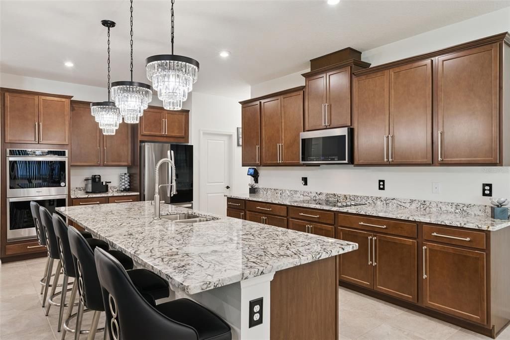 For Sale: $575,000 (4 beds, 3 baths, 3334 Square Feet)
