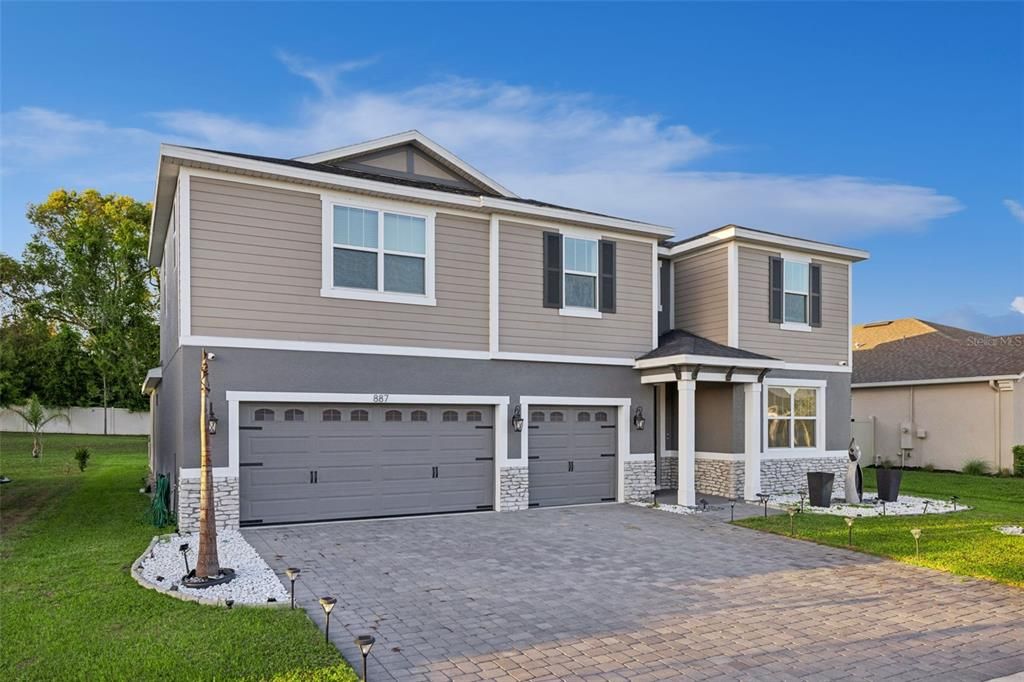 For Sale: $575,000 (4 beds, 3 baths, 3334 Square Feet)