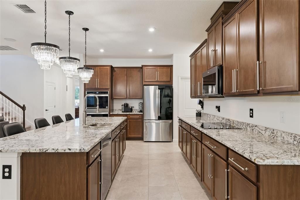 For Sale: $575,000 (4 beds, 3 baths, 3334 Square Feet)