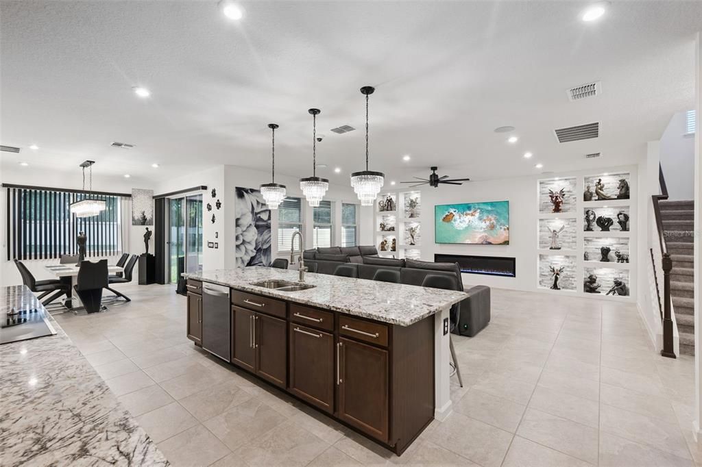 For Sale: $575,000 (4 beds, 3 baths, 3334 Square Feet)