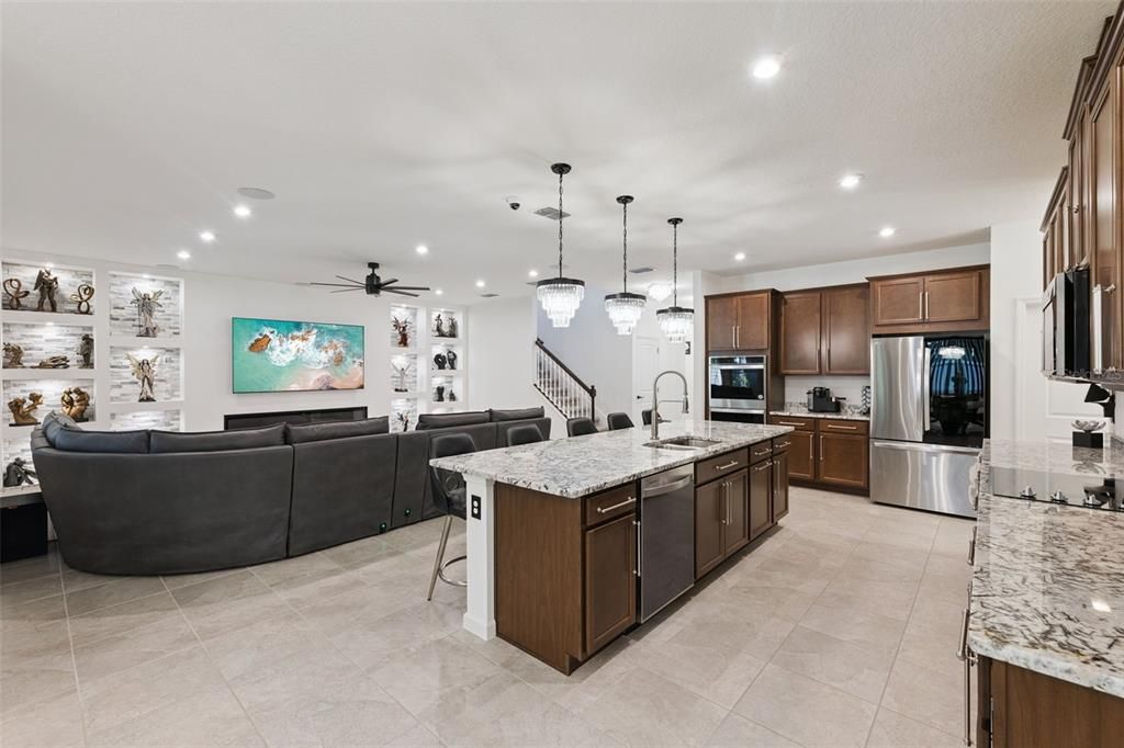 For Sale: $575,000 (4 beds, 3 baths, 3334 Square Feet)