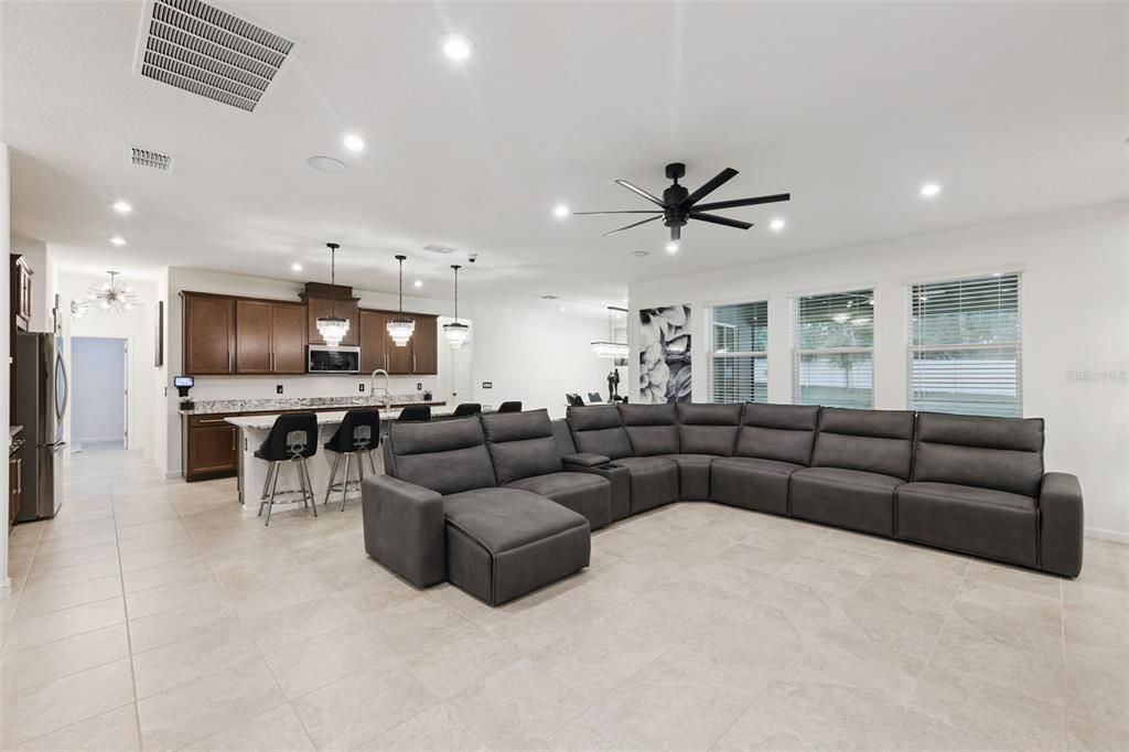 For Sale: $575,000 (4 beds, 3 baths, 3334 Square Feet)