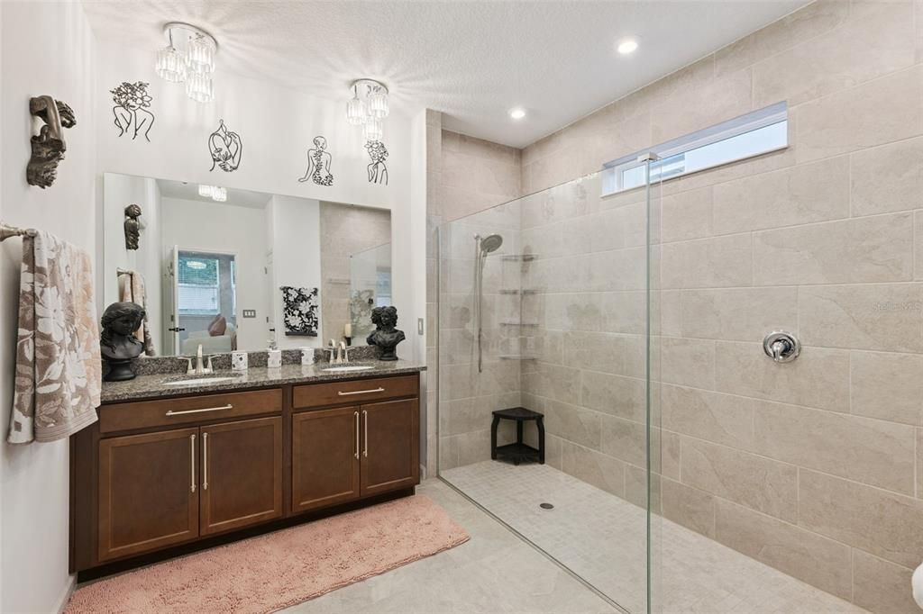 For Sale: $575,000 (4 beds, 3 baths, 3334 Square Feet)