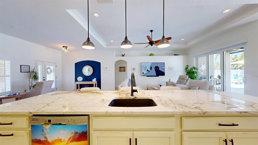 Activo con contrato: $585,900 (3 camas, 2 baños, 1818 Pies cuadrados)