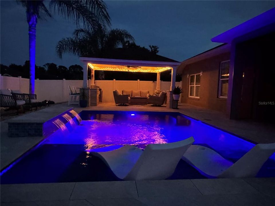 Activo con contrato: $585,900 (3 camas, 2 baños, 1818 Pies cuadrados)