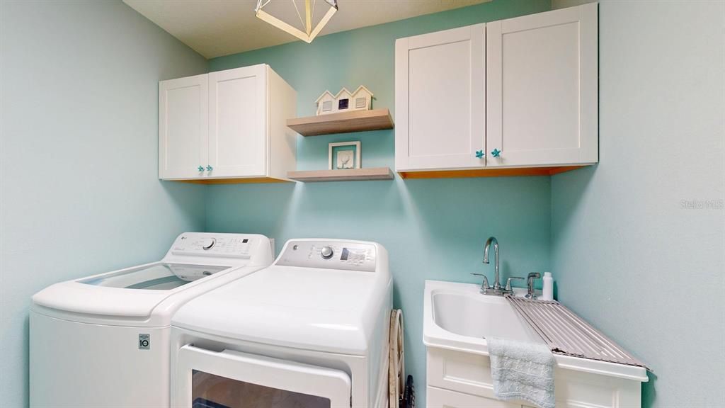 Activo con contrato: $585,900 (3 camas, 2 baños, 1818 Pies cuadrados)