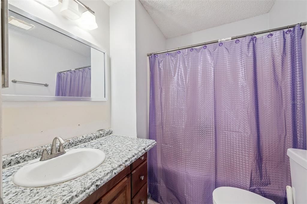 For Sale: $224,900 (2 beds, 2 baths, 1004 Square Feet)