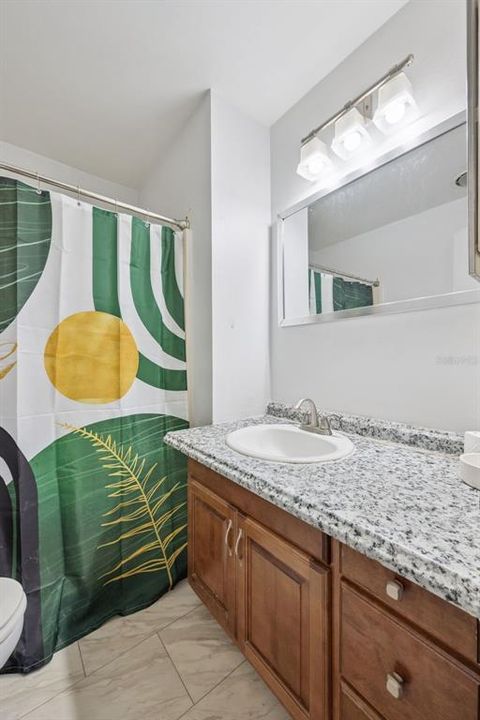 For Sale: $224,900 (2 beds, 2 baths, 1004 Square Feet)