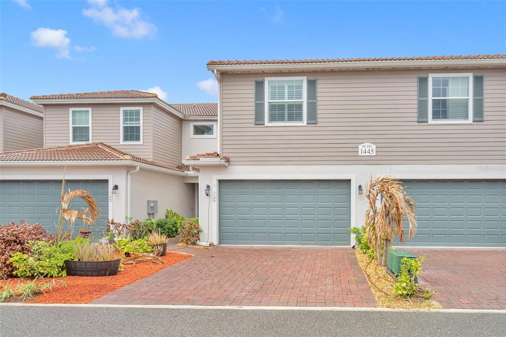 For Rent: $2,900 (4 beds, 2 baths, 1759 Square Feet)