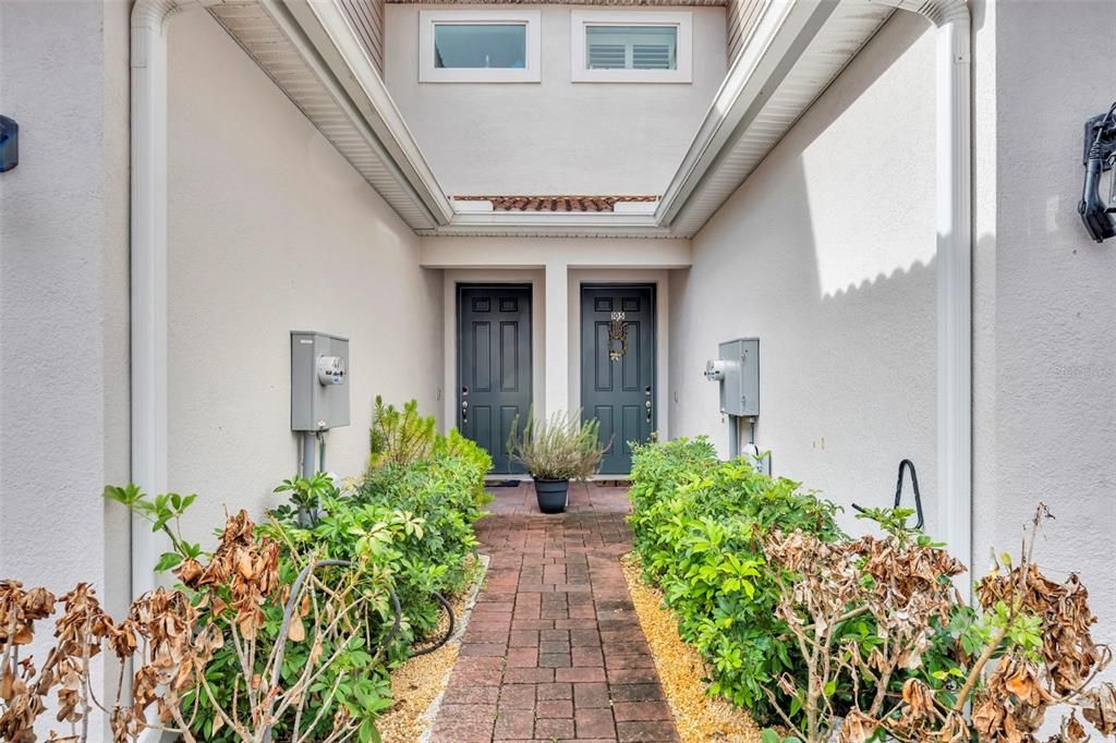 For Rent: $2,900 (4 beds, 2 baths, 1759 Square Feet)