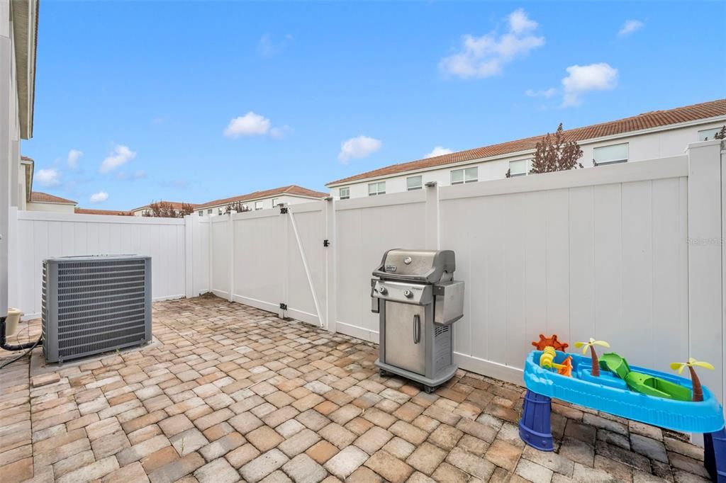 For Rent: $2,900 (4 beds, 2 baths, 1759 Square Feet)