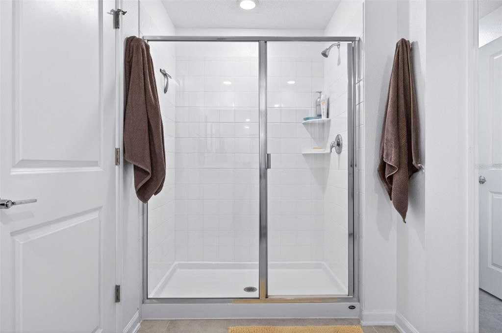 For Sale: $370,000 (4 beds, 2 baths, 1950 Square Feet)