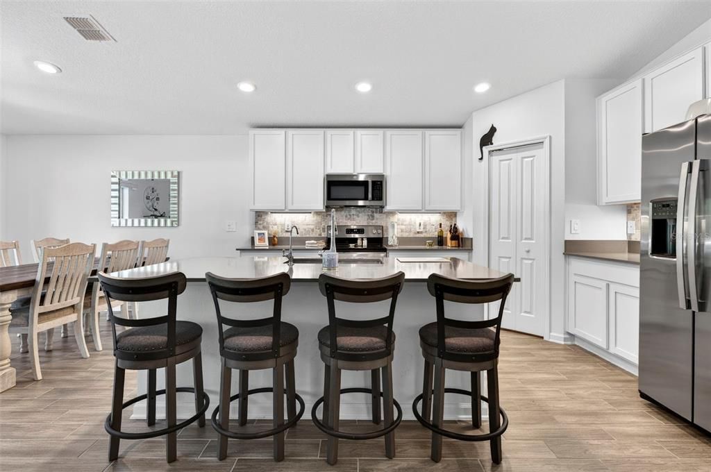 For Sale: $370,000 (4 beds, 2 baths, 1950 Square Feet)