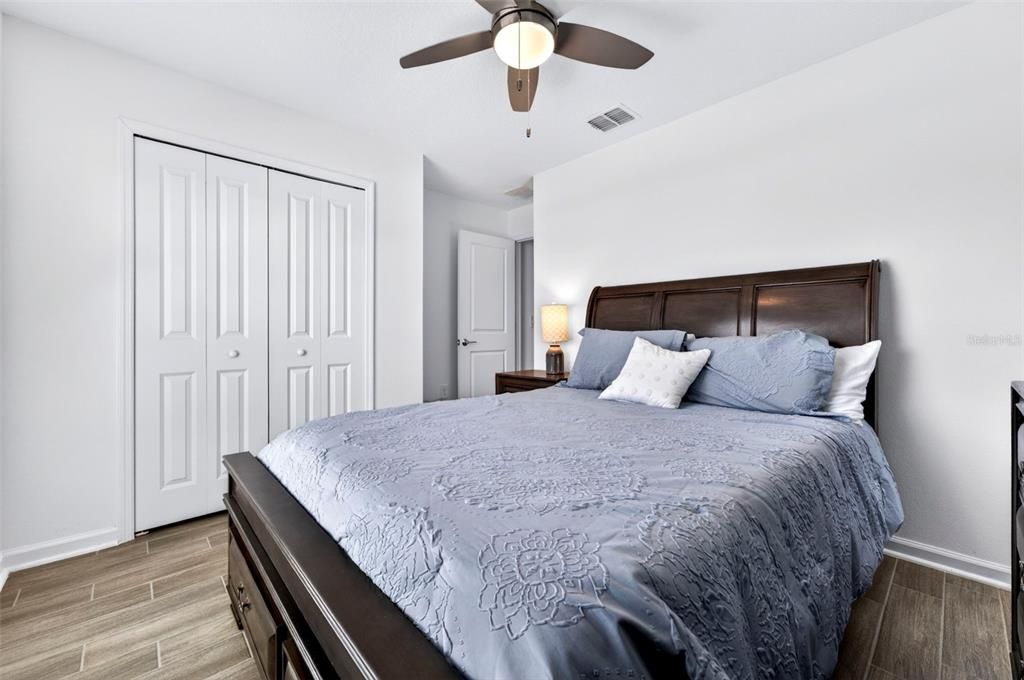 For Sale: $370,000 (4 beds, 2 baths, 1950 Square Feet)