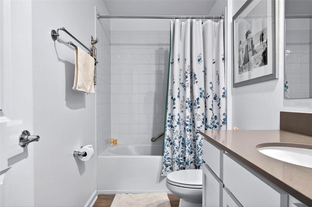 For Sale: $370,000 (4 beds, 2 baths, 1950 Square Feet)