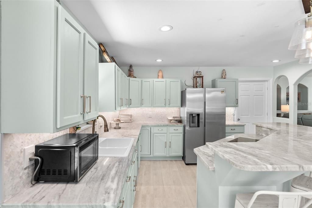 Active With Contract: $699,900 (4 beds, 3 baths, 2232 Square Feet)