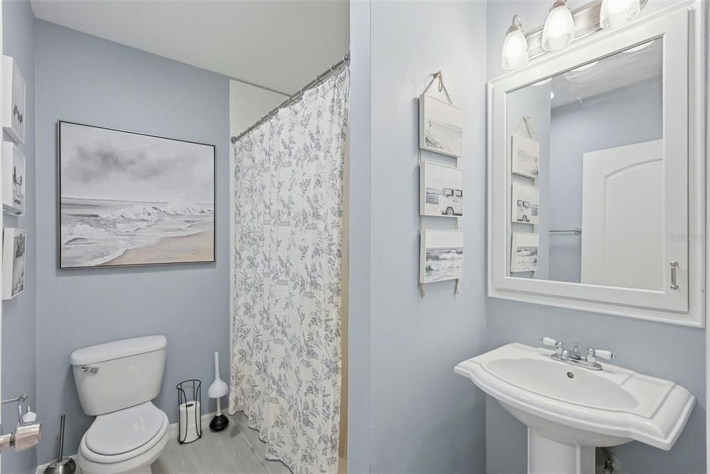 Active With Contract: $699,900 (4 beds, 3 baths, 2232 Square Feet)