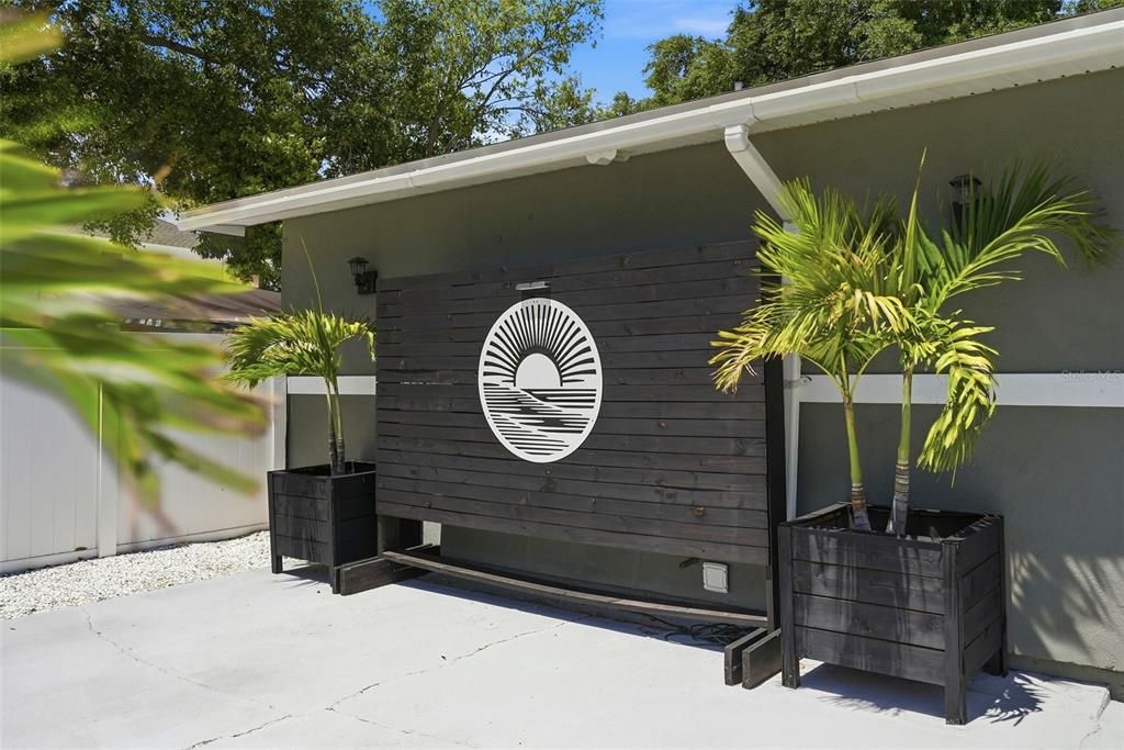Active With Contract: $699,900 (4 beds, 3 baths, 2232 Square Feet)