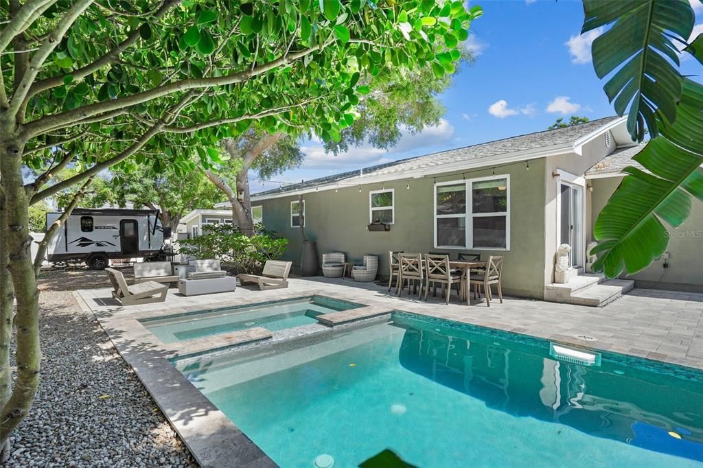 Active With Contract: $699,900 (4 beds, 3 baths, 2232 Square Feet)