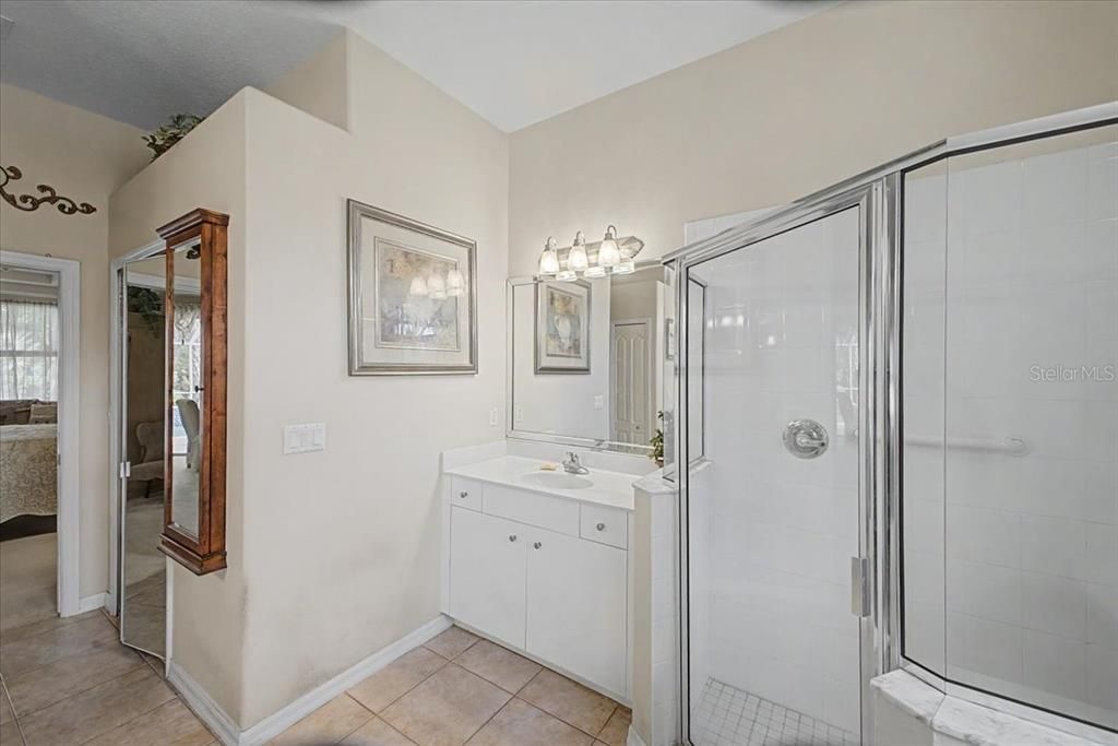 For Sale: $559,000 (3 beds, 2 baths, 2199 Square Feet)