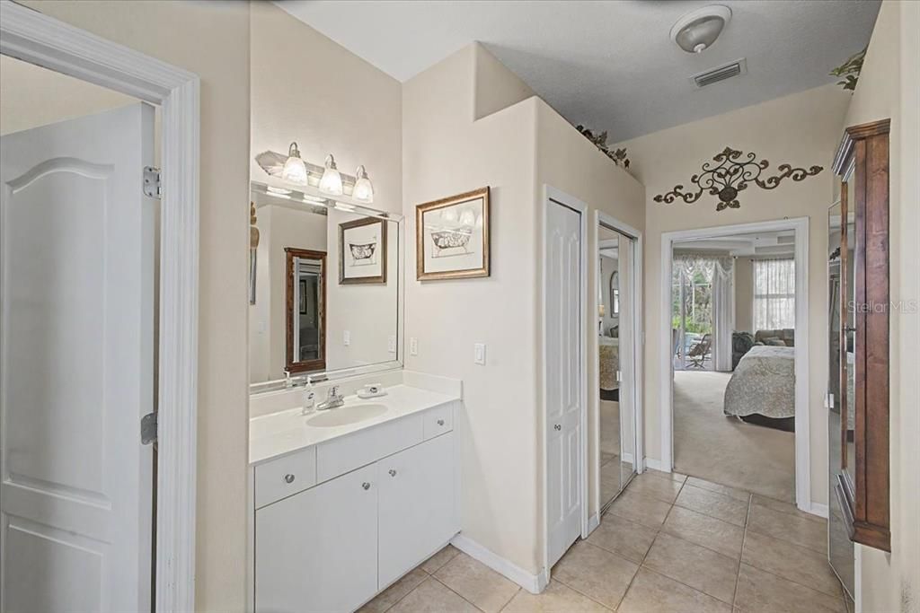 For Sale: $559,000 (3 beds, 2 baths, 2199 Square Feet)