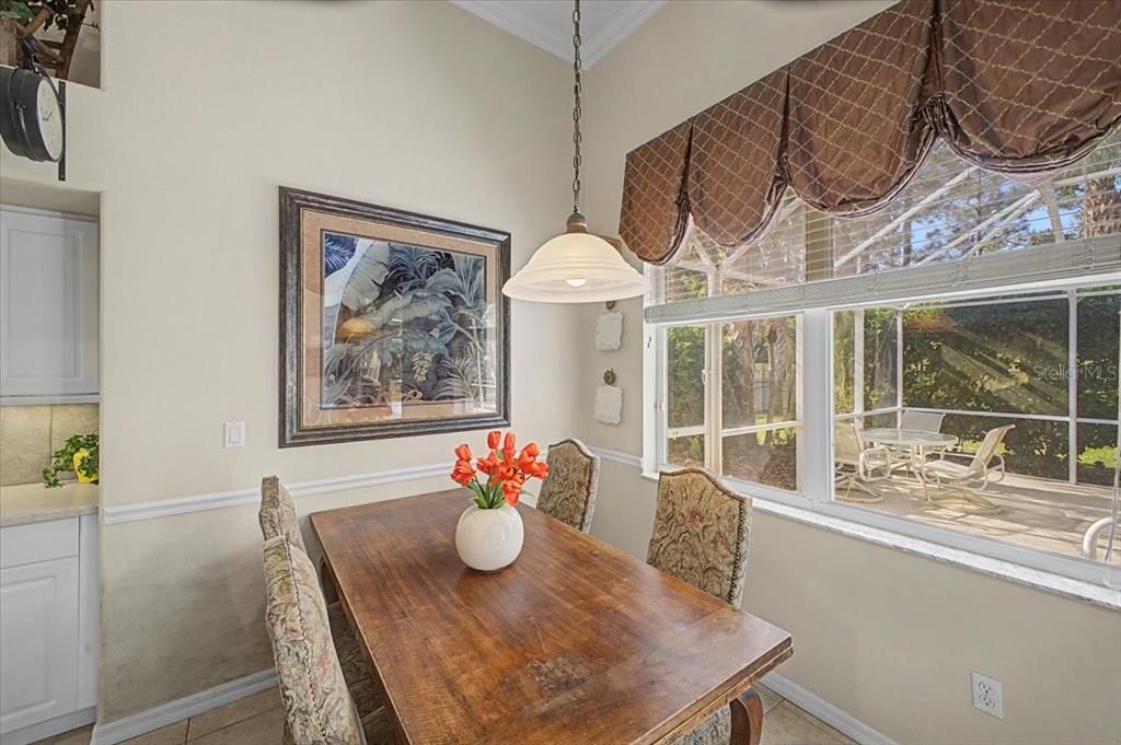 For Sale: $559,000 (3 beds, 2 baths, 2199 Square Feet)