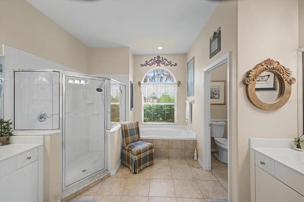 For Sale: $559,000 (3 beds, 2 baths, 2199 Square Feet)
