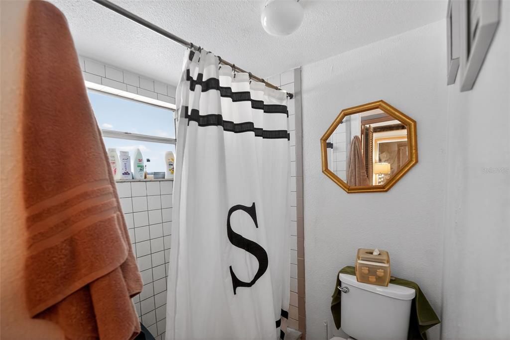 En Venta: $289,000 (3 camas, 2 baños, 2192 Pies cuadrados)