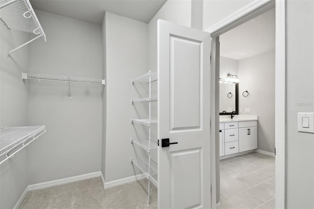 Active With Contract: $799,990 (3 beds, 2 baths, 2154 Square Feet)