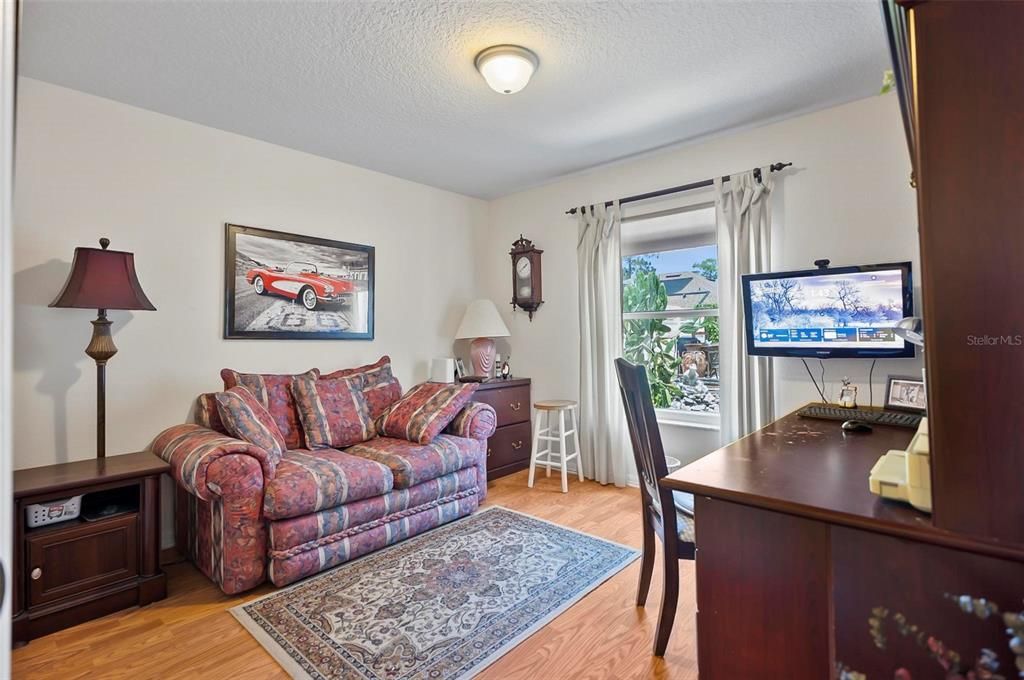 Active With Contract: $550,000 (3 beds, 2 baths, 1815 Square Feet)