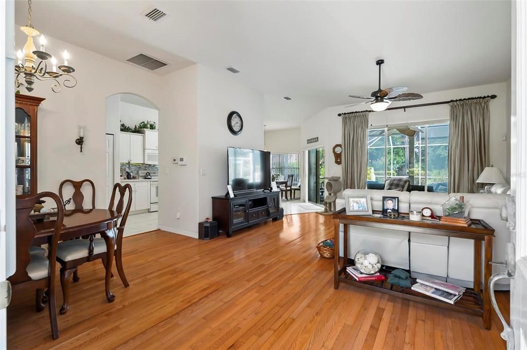 Active With Contract: $550,000 (3 beds, 2 baths, 1815 Square Feet)