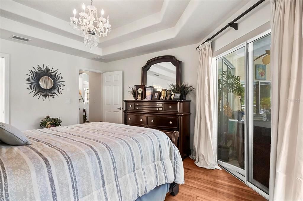 Active With Contract: $550,000 (3 beds, 2 baths, 1815 Square Feet)