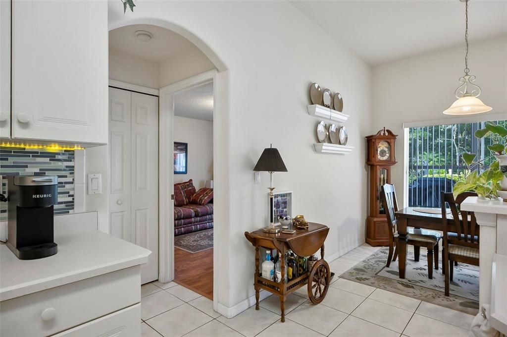 Active With Contract: $550,000 (3 beds, 2 baths, 1815 Square Feet)