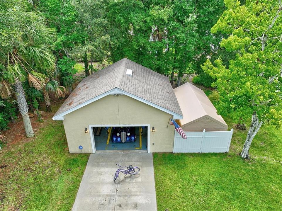 Active With Contract: $550,000 (3 beds, 2 baths, 1815 Square Feet)