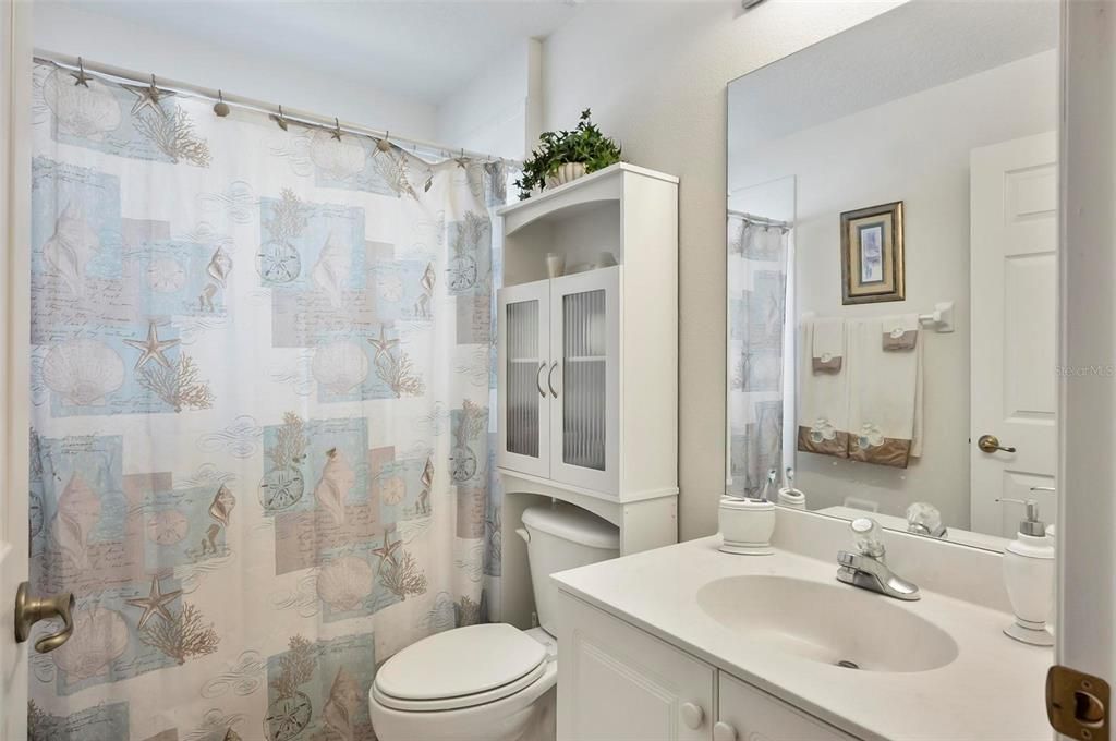 Active With Contract: $550,000 (3 beds, 2 baths, 1815 Square Feet)