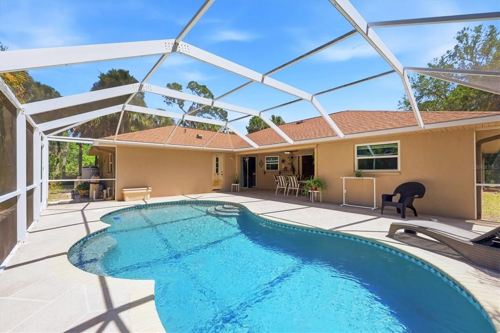 Activo con contrato: $420,000 (3 camas, 2 baños, 2011 Pies cuadrados)