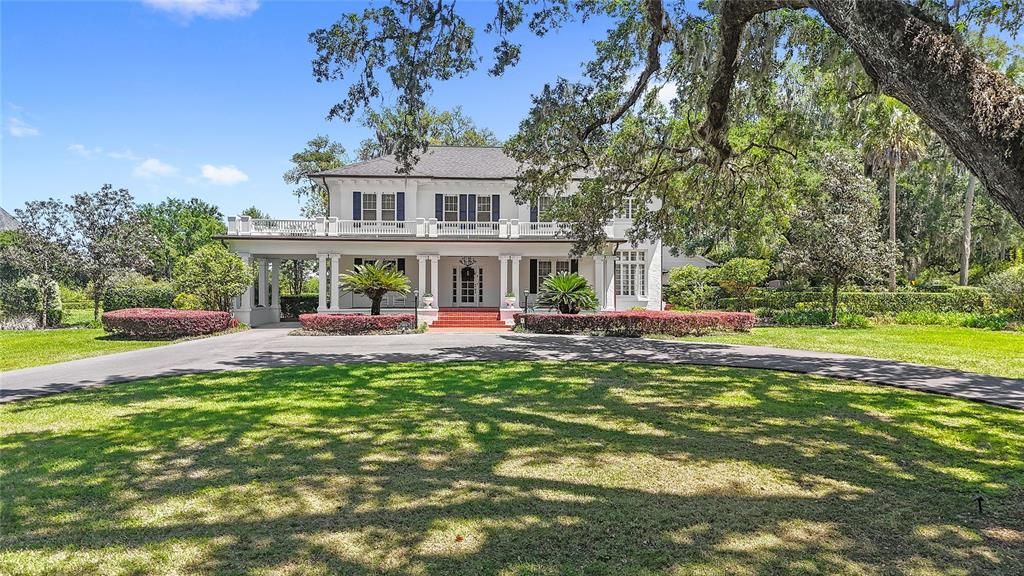 For Sale: $3,250,000 (5 beds, 3 baths, 4884 Square Feet)