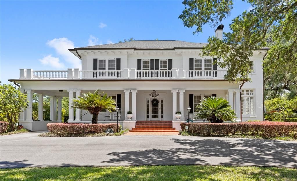 For Sale: $3,250,000 (5 beds, 3 baths, 4884 Square Feet)
