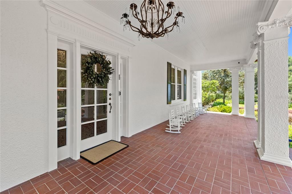 For Sale: $3,250,000 (5 beds, 3 baths, 4884 Square Feet)