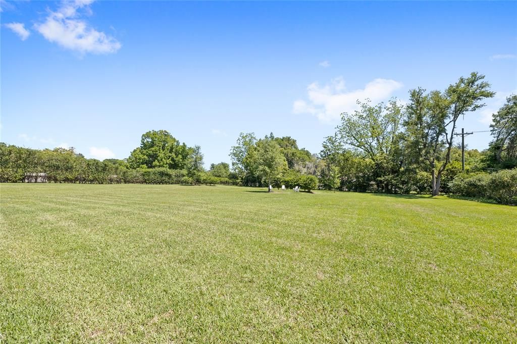 For Sale: $3,250,000 (5 beds, 3 baths, 4884 Square Feet)