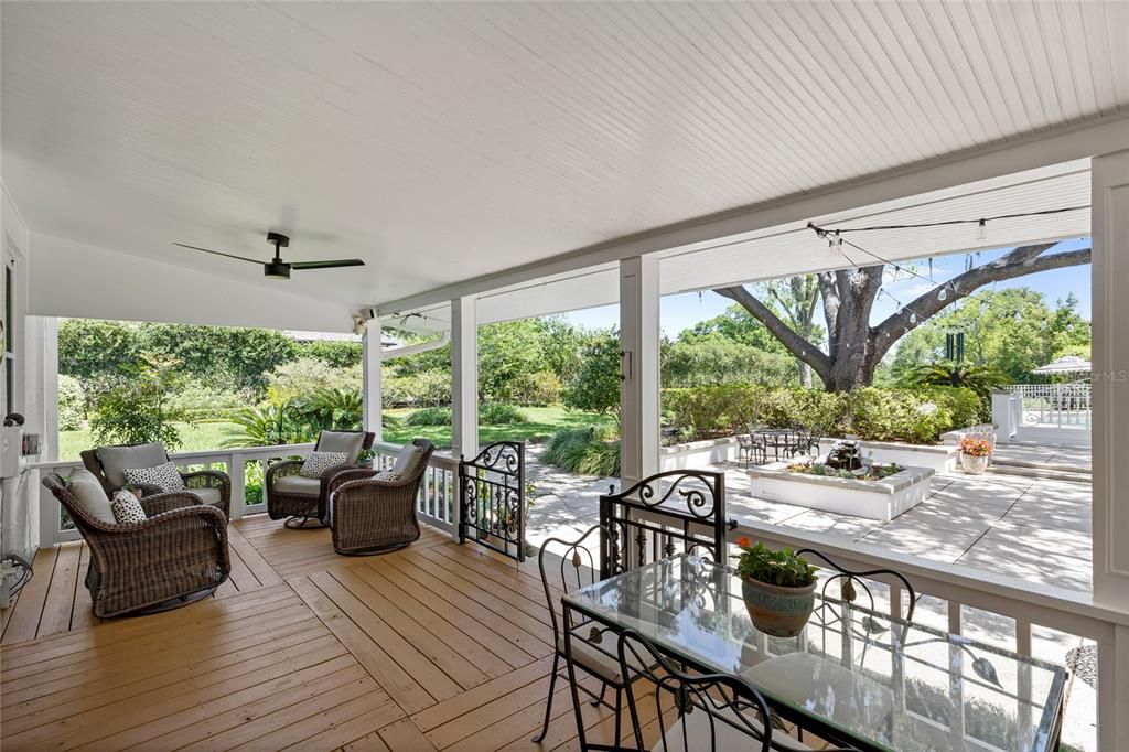 For Sale: $3,250,000 (5 beds, 3 baths, 4884 Square Feet)