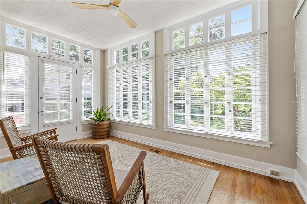 For Sale: $3,250,000 (5 beds, 3 baths, 4884 Square Feet)