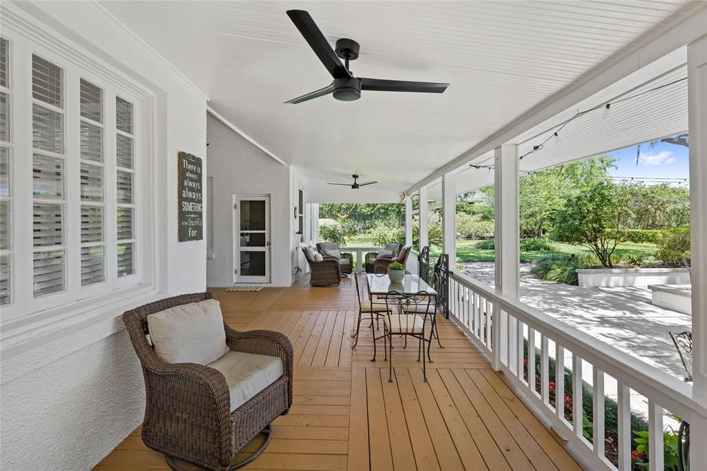 For Sale: $3,250,000 (5 beds, 3 baths, 4884 Square Feet)